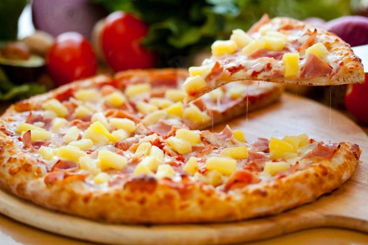 Pizza La Estrella recién horneada